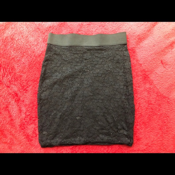 ✨🛍🎀2 Bodycon Skirts🎀🛍✨ - Picture 4 of 5